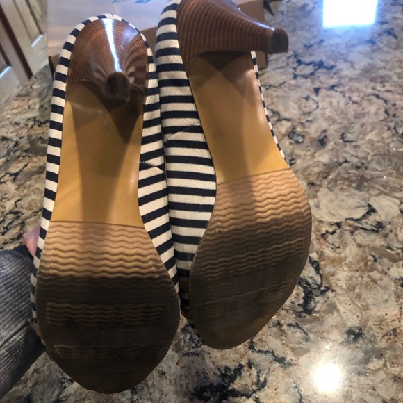 Candies Heels Open Toe Buckle Navy & White Striped Canvas Size 7 - Picture 5 of 6